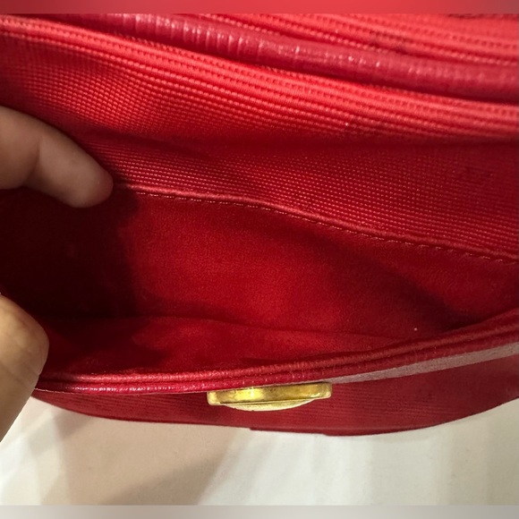 ✨ Vintage Monet Red Monogram Crossbody ✨ - Picture 5 of 9